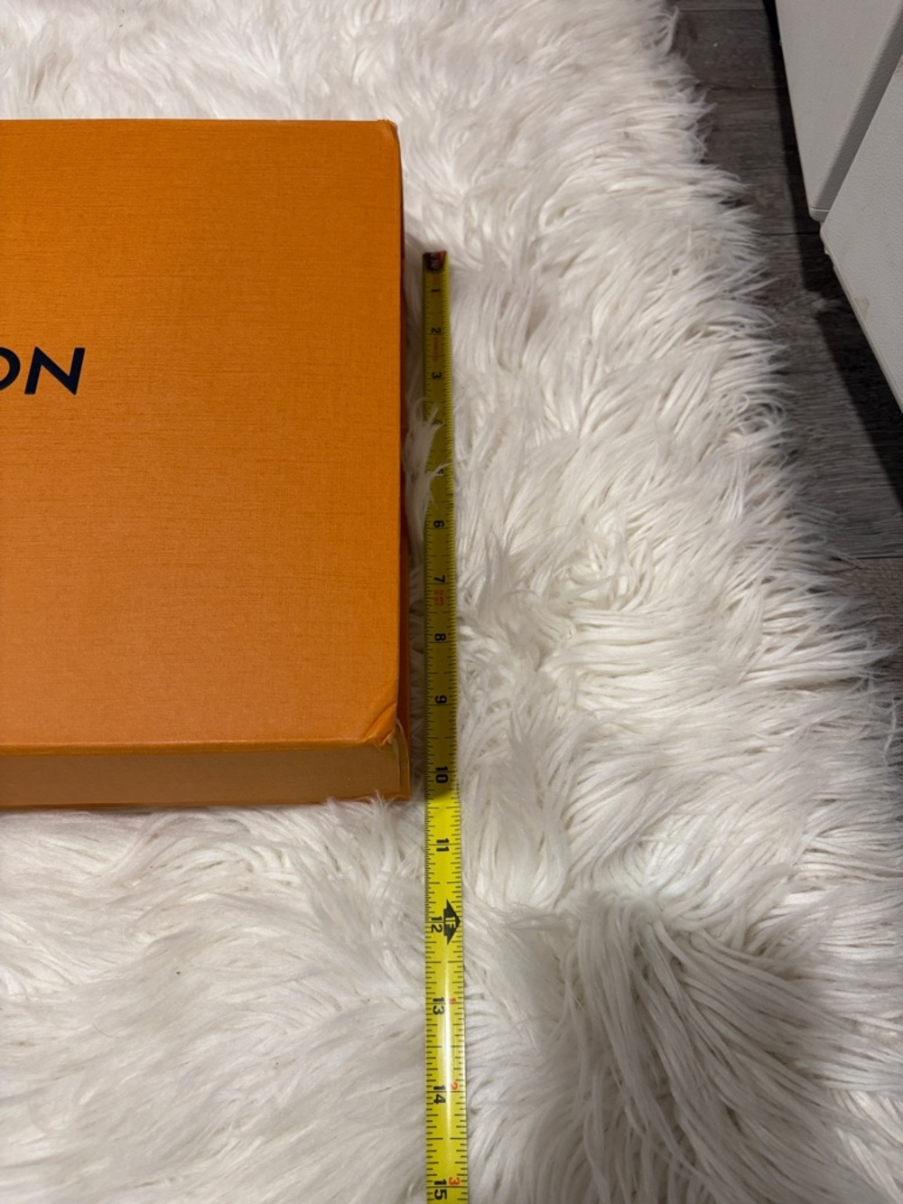 Louis Vuitton Orange Signature Gift Box & Ribbon - Picture 9 of 10